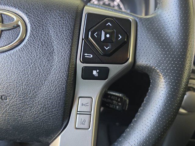 Certified 2022 Toyota 4Runner SR5 AWD/4WD image 26