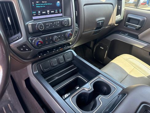 Used 2018 Chevrolet Silverado 2500 LTZ w/ Vortec Plus Package AWD/4WD image 29