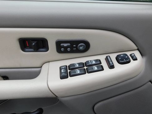 Used 2002 GMC Yukon XL SLT image 17