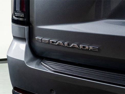 Used 2025 Cadillac Escalade Sport Platinum image 10