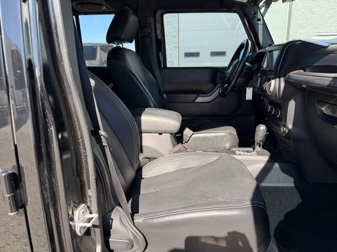 Used 2014 Jeep Wrangler Unlimited Sport w/ Quick Order Package 24S AWD/4WD image 30