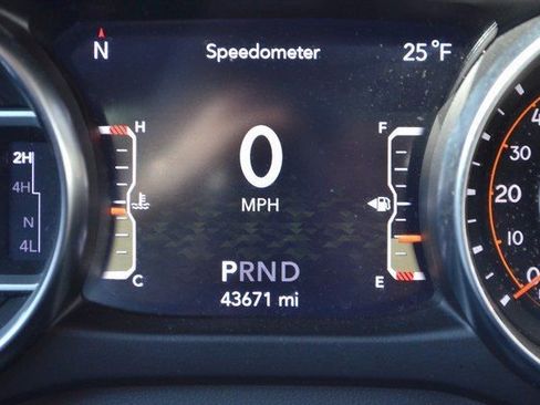 Used 2023 Jeep Wrangler Sport S image 23