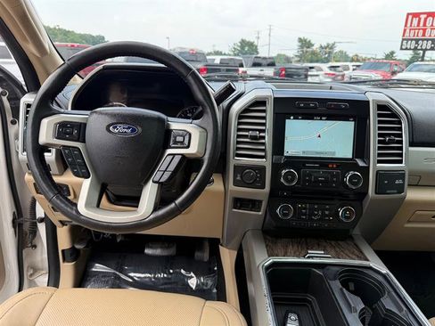 Used 2017 Ford F250 Lariat w/ Lariat Ultimate Package image 26