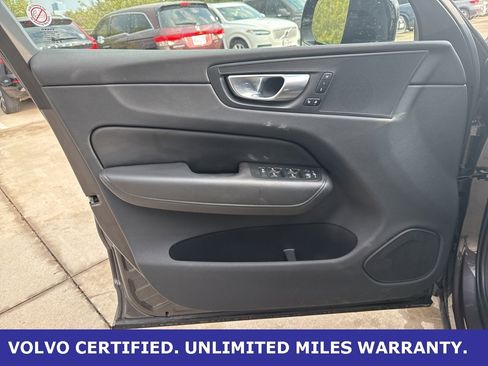 Certified 2025 Volvo XC60 B5 Plus image 19