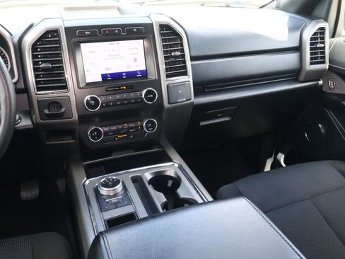 Used 2021 Ford Expedition XLT RWD image 11