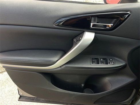 Used 2024 Mitsubishi Eclipse Cross SE image 19