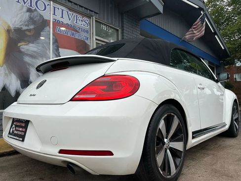 Used 2013 Volkswagen Beetle 2.0T image 3