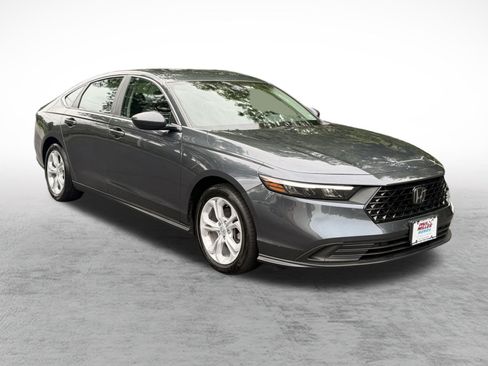 Used 2024 Honda Accord LX image 3