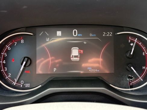 Used 2024 Toyota RAV4 LE AWD/4WD image 12