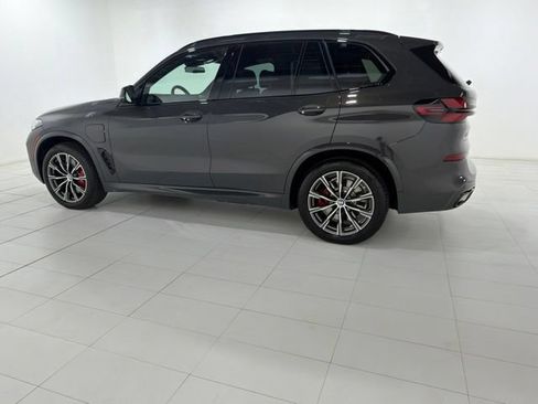 Used 2026 BMW X5 xDrive50e w/ Executive Package AWD/4WD image 2