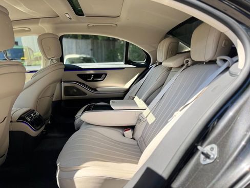 Used 2023 Mercedes-Benz S 500 4MATIC image 26