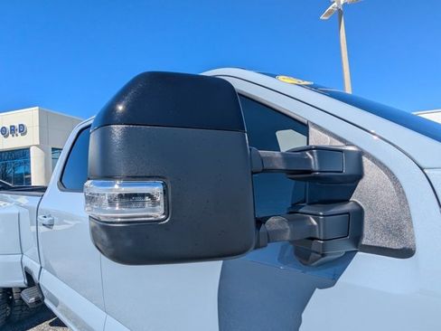 Used 2026 Ford F450 Platinum w/ FX4 Off-Road Package image 13