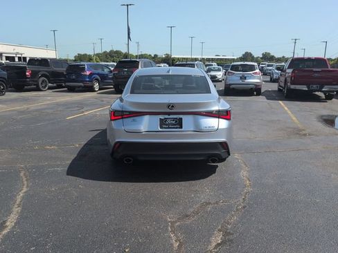 Used 2023 Lexus IS 300 w/ Comfort Package RWD image 6