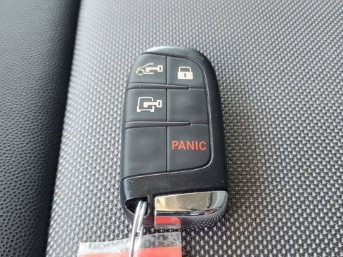 Used 2026 RAM ProMaster 2500 w/ Convenience Group FWD image 32
