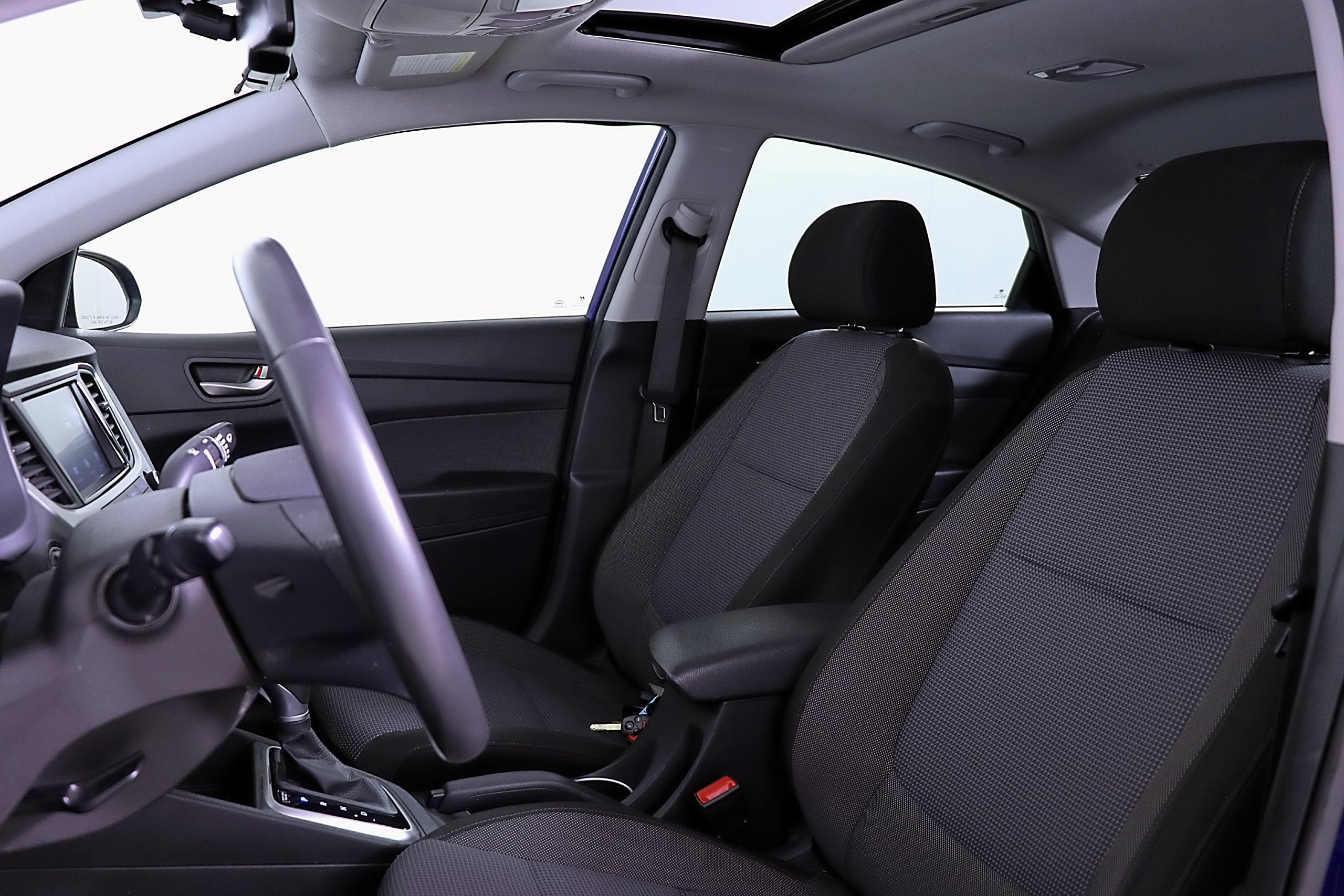 Used 2022 Hyundai Accent Limited FWD image 25