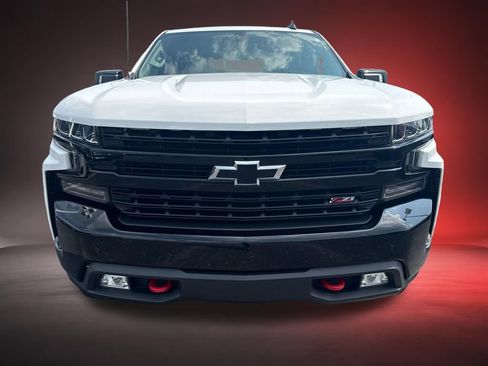Certified 2019 Chevrolet Silverado 1500 LT Trail Boss AWD/4WD image 2
