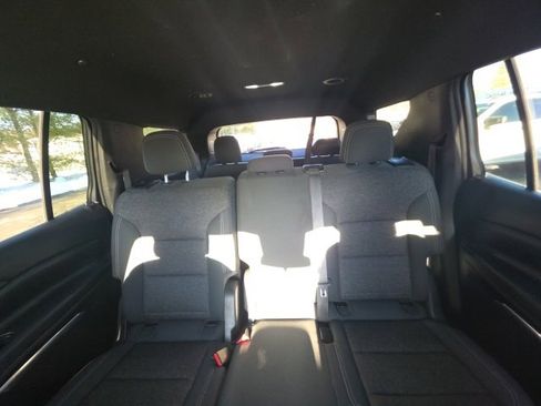 Used 2024 Chevrolet Traverse LS w/ Midnight/Sport Edition image 7