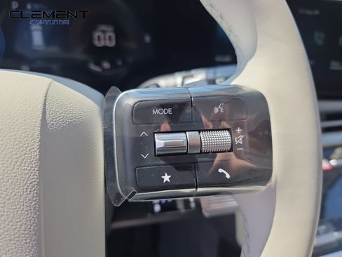 New 2026 Hyundai Santa Fe SE FWD image 14