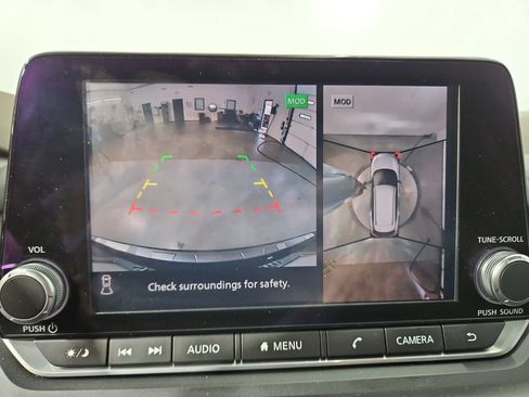 Used 2021 Nissan Rogue SL AWD/4WD image 20