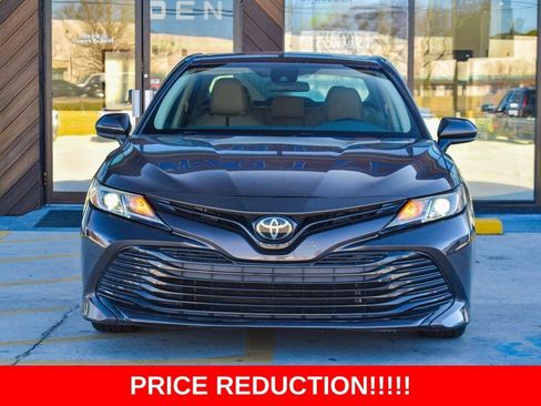 Used 2019 Toyota Camry LE image 25