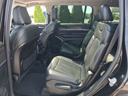 Used 2021 Jeep Grand Cherokee L Limited AWD/4WD image 10