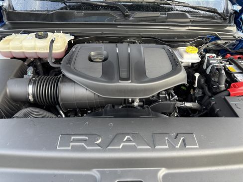 Used 2025 RAM 1500 Laramie w/ Night Edition AWD/4WD image 36