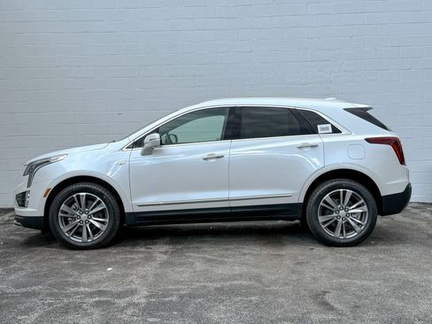 New 2025 Cadillac XT5 Premium Luxury w/ LPO, Floor Liner Package image 8