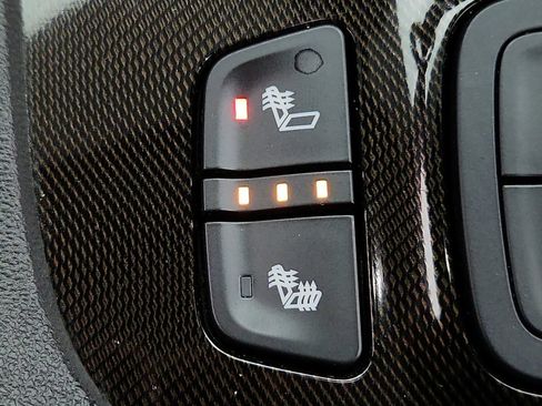 Used 2021 GMC Acadia AT4 AWD/4WD image 18