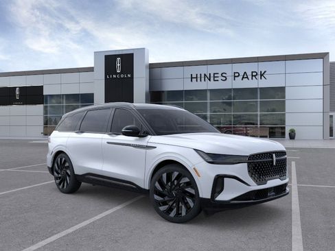 New 2026 Lincoln Nautilus Reserve AWD/4WD image 7