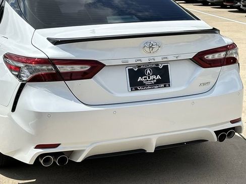 Used 2018 Toyota Camry XSE w/ Driver Assist Package FWD image 6