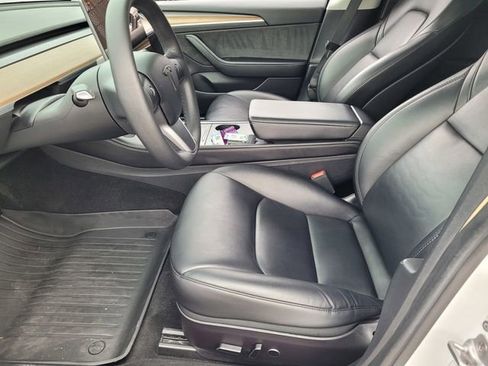 Used 2022 Tesla Model 3 Long Range image 17