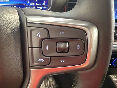 Used 2025 Chevrolet Silverado 1500 LT image 37