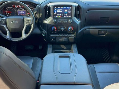 Used 2022 Chevrolet Silverado 1500 RST w/ Redline Edition image 11