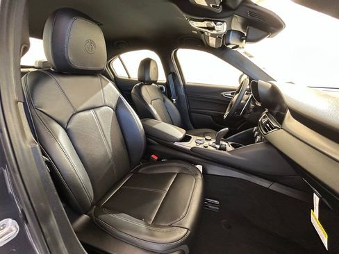 New 2025 Alfa Romeo Giulia image 11