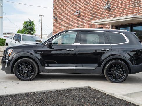 Used 2022 Kia Telluride SX w/ SX Prestige Package AWD/4WD image 3