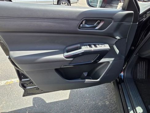 New 2026 Nissan Pathfinder SV AWD/4WD image 10