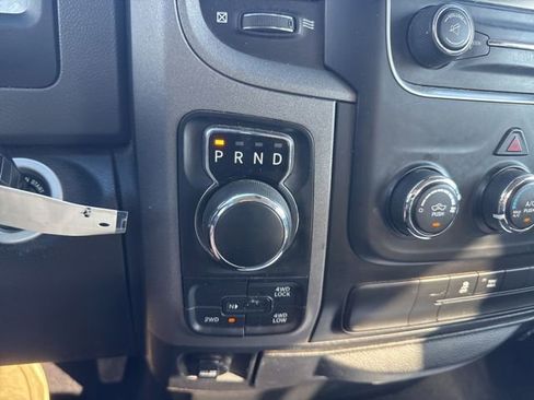 Used 2018 RAM 1500 Express w/ Express Value Package AWD/4WD image 17