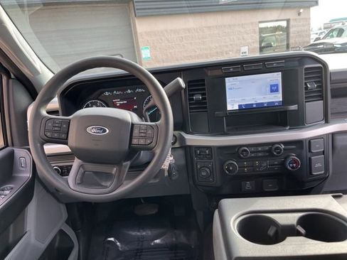 Used 2023 Ford F450 XL w/ Snow Plow Prep Package image 9