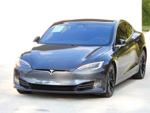 Used 2017 Tesla Model S 75D AWD/4WD image 21