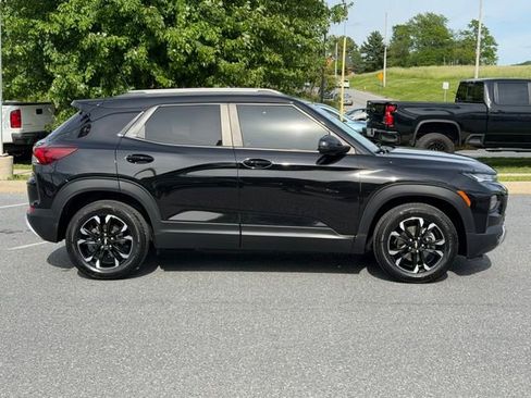 Used 2021 Chevrolet TrailBlazer LT FWD image 15