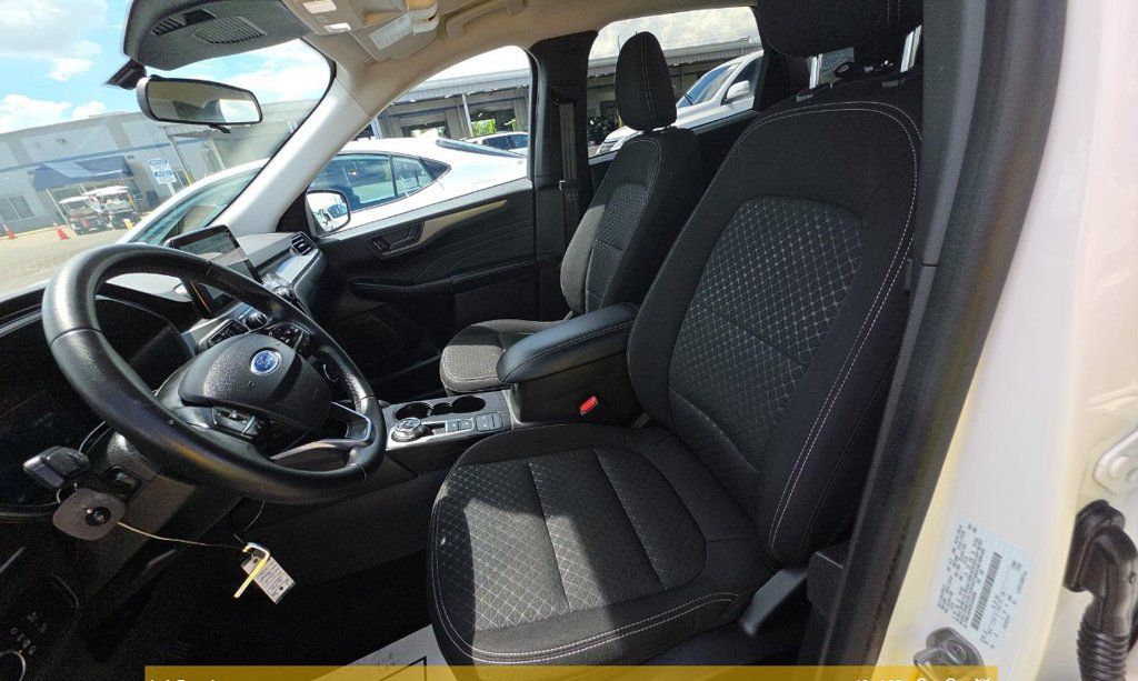Used 2023 Ford Escape Active FWD image 4