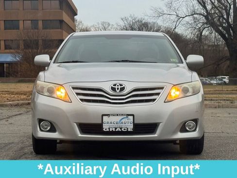 Used 2010 Toyota Camry XLE image 12