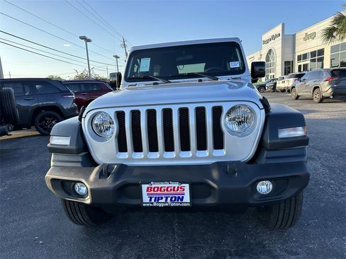 New 2023 Jeep Wrangler Sport S image 11