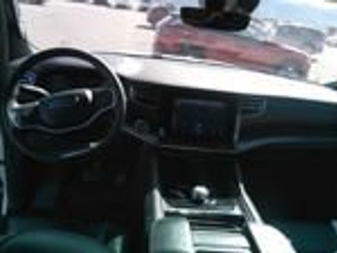Used 2023 Jeep Wagoneer L Series II AWD/4WD image 9