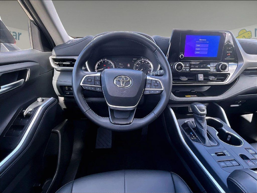 Used 2026 Toyota Highlander XLE AWD/4WD image 18
