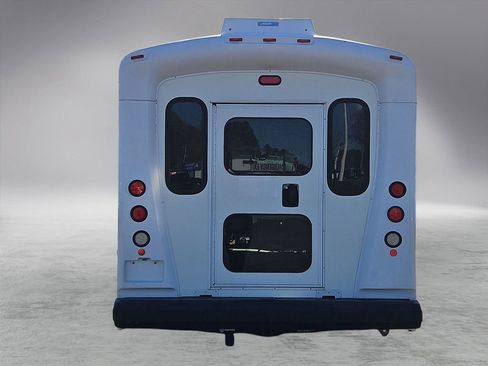 Used 2013 Chevrolet Express 4500 w/ Shuttle Bus Package image 6