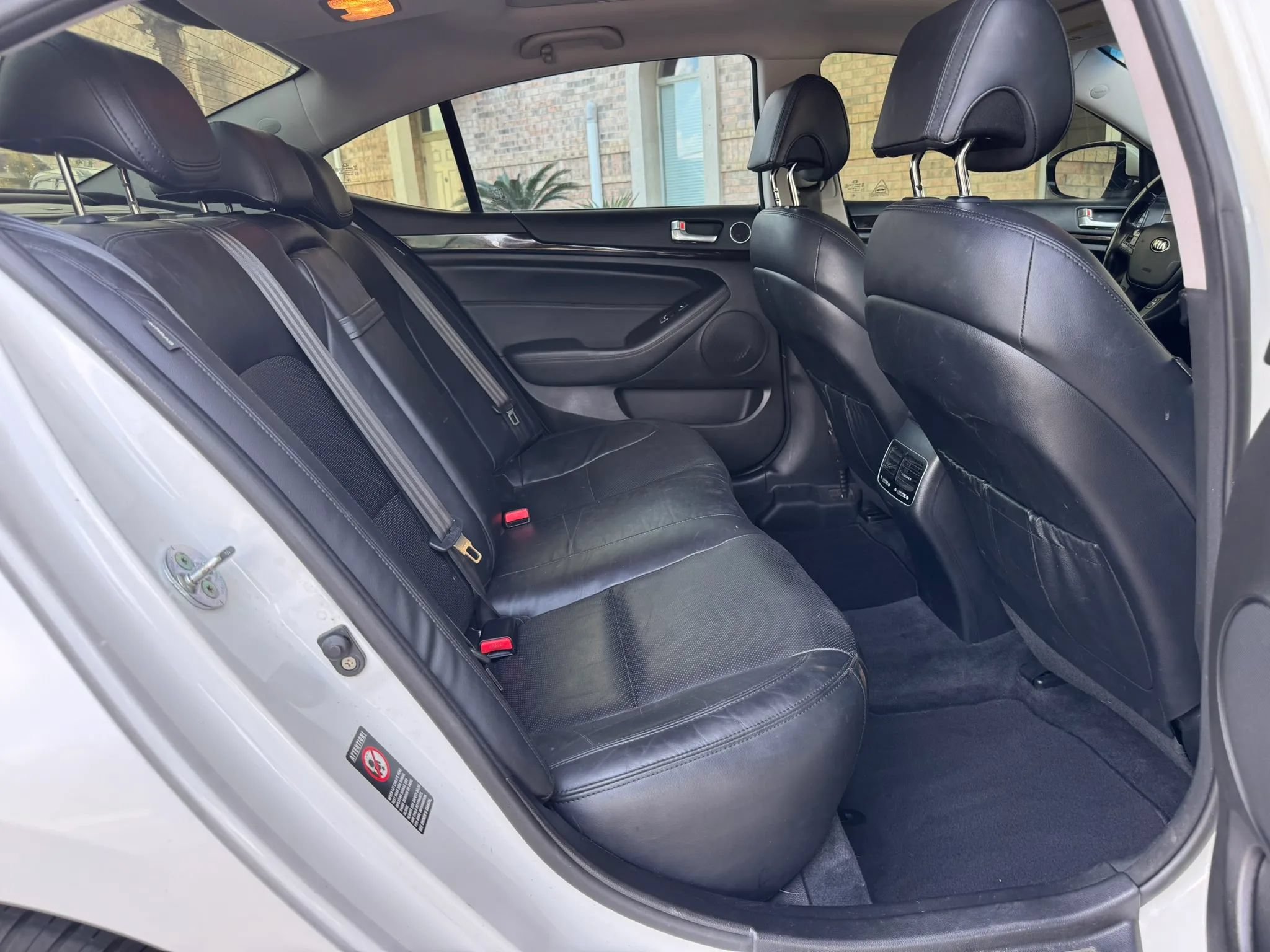 Used 2016 Kia Cadenza Premium FWD image 15