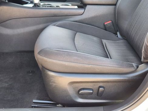 Used 2024 Nissan Altima 2.5 SV image 25