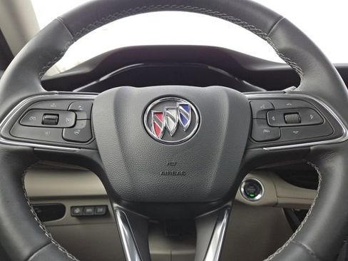 Used 2023 Buick Envision Avenir image 37