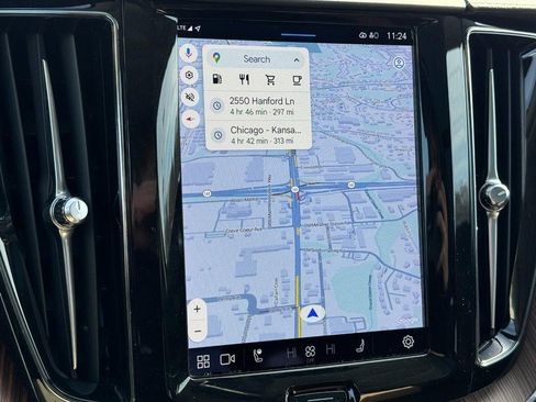 Certified 2023 Volvo XC60 B6 Ultimate w/ Protection Package Premier image 22